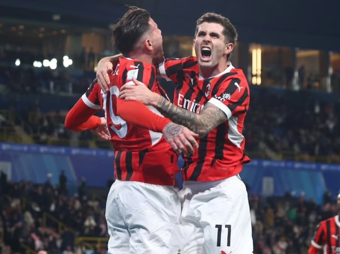 爱游戏app -国际米兰训练开放日，赛后完成体检引欢呼，中超在即，数据趋势出现新变化 