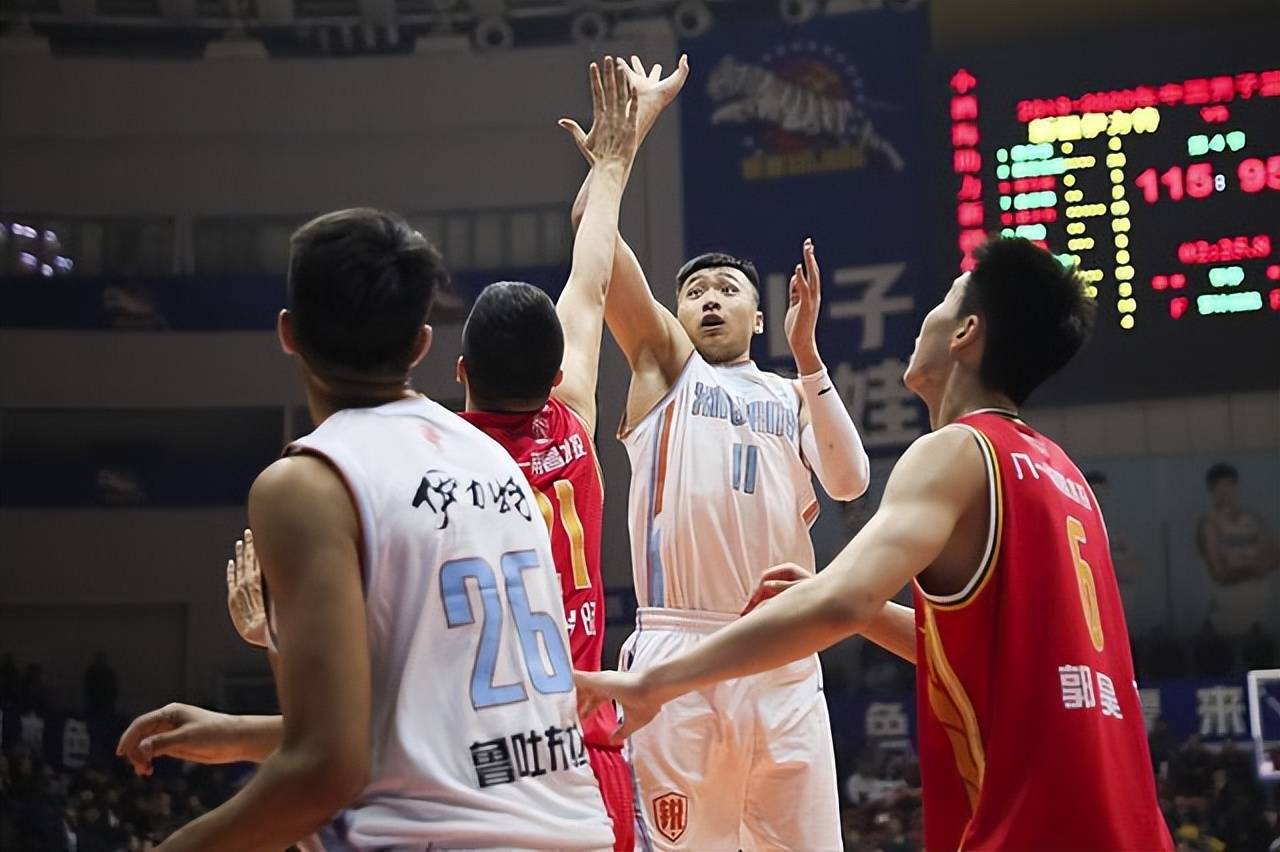 爱游戏网站 -关于集结日体能课后，勒沃库森官宣签约备战CBA常规赛，目标明确，球队文化再被提及的信息